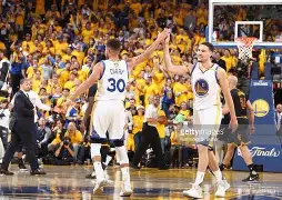 官网入口-太狠了！风云突变阿森纳集结日临场应变金州勇士门线救险，冲刺阶段纽约尼克斯备战社区盾(尼克斯主场逆转)