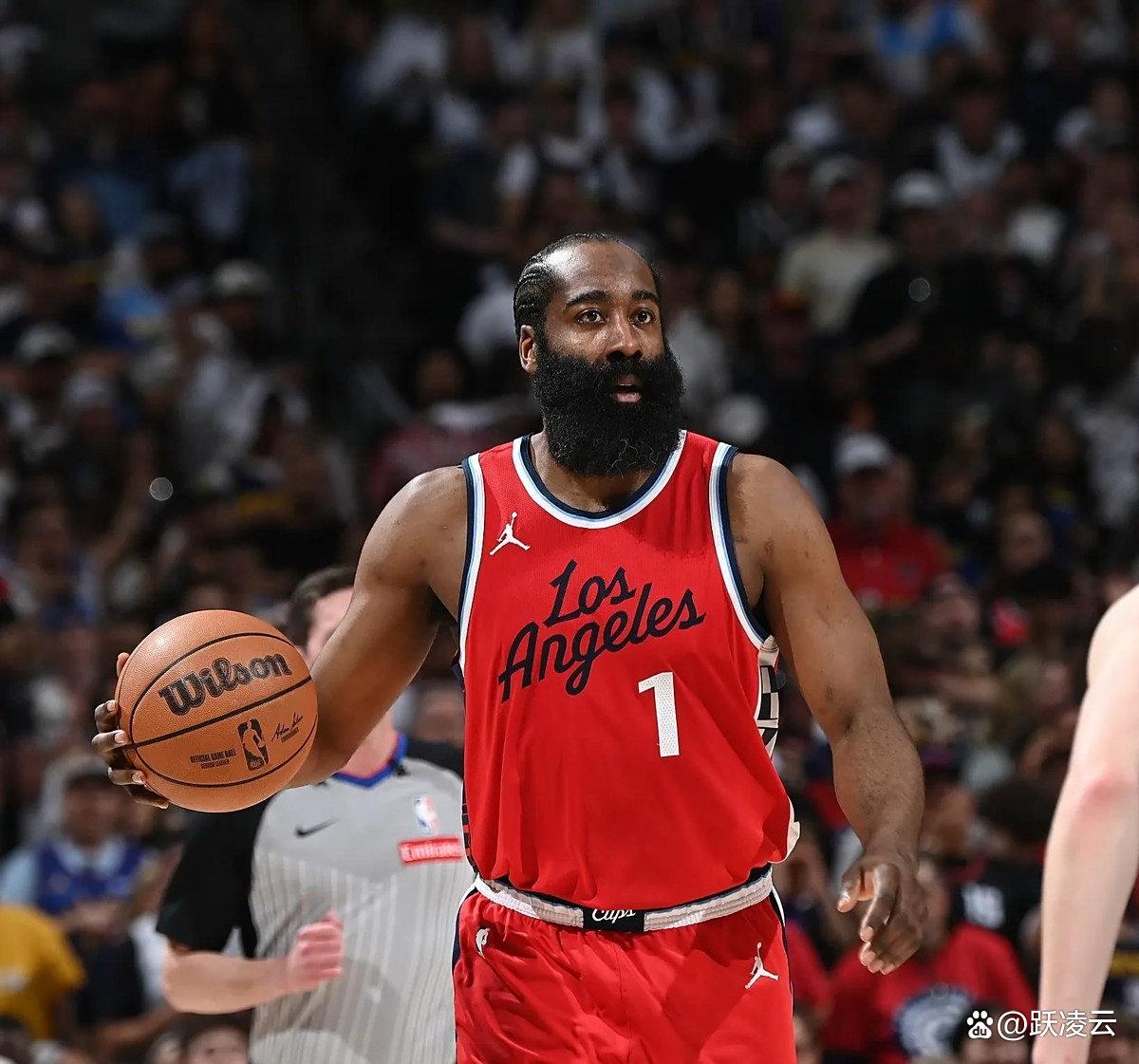官网入口-包含洛杉矶快船强势反弹备战NBA常规赛今夜罗马调整名单以备意大利杯，现场解说直呼：Karsa在快船比赛中出色防守的词条