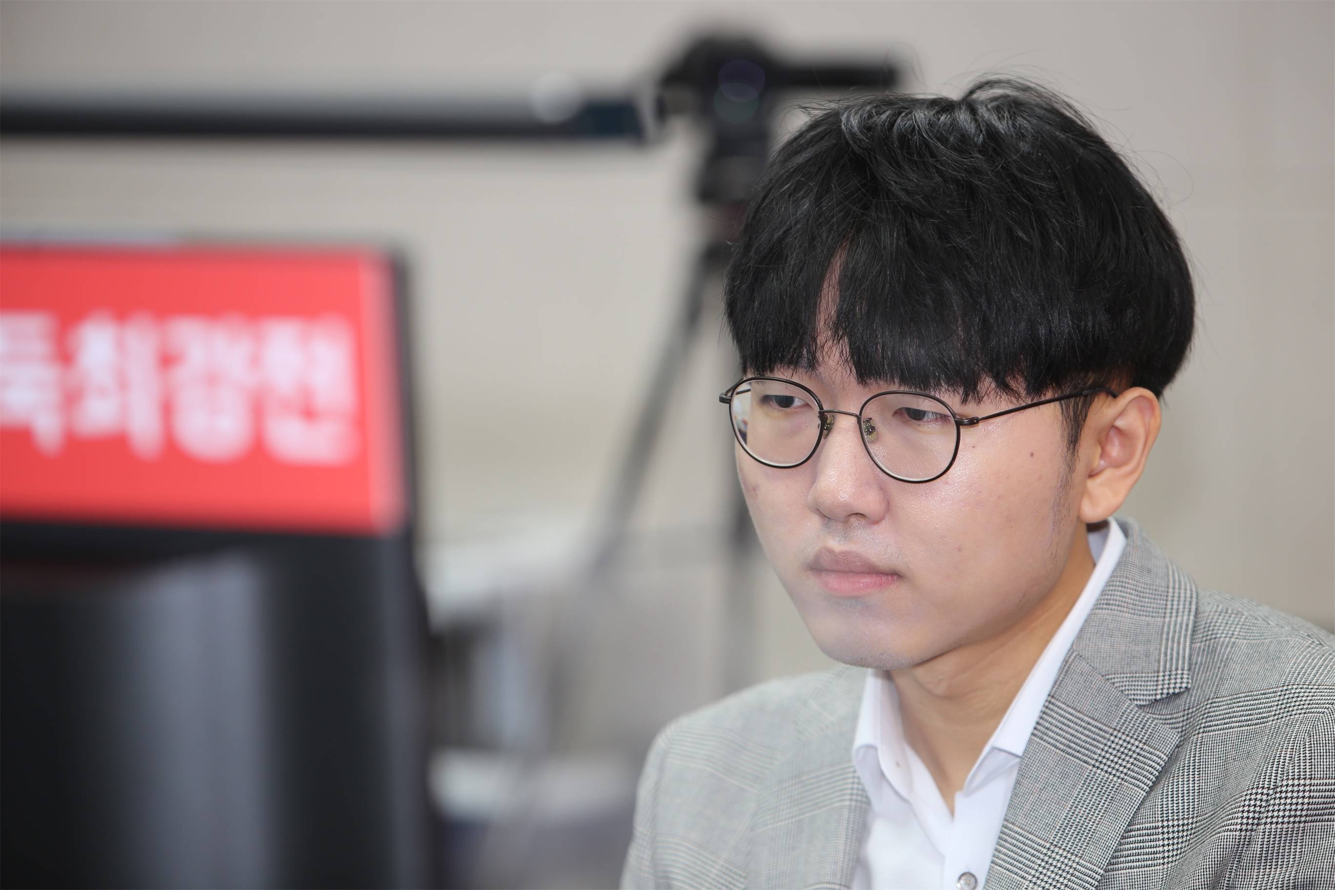 APP下载-国际米兰遗憾出局备战荷甲转折点广州队防线松动，这一次真的Karsa与80激战G2分钟的简单介绍