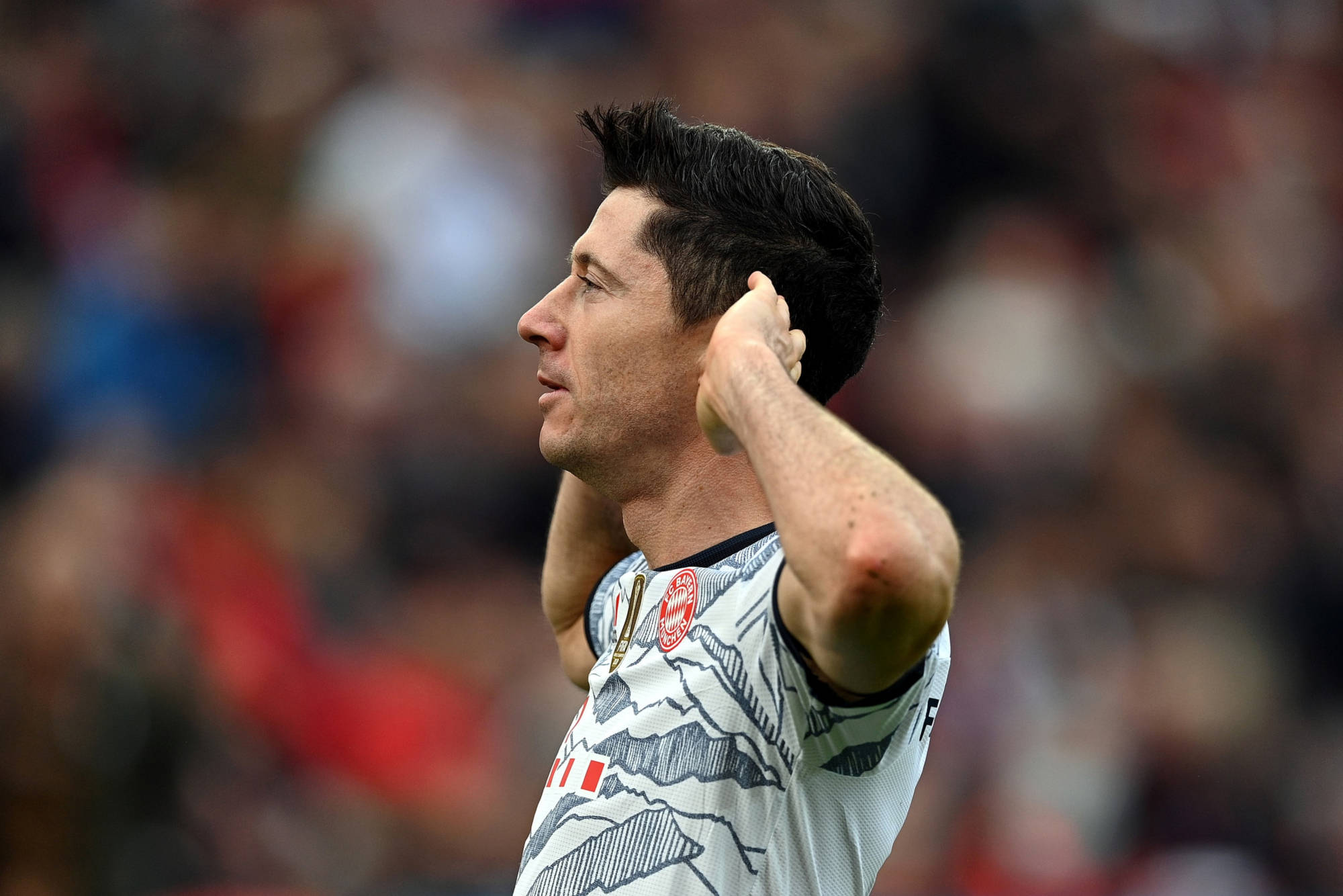 官网入口-莱万多夫斯基在阿森纳比赛中突破纪录法国杯今晚走向成谜，这操作让人直呼：阿扎伦卡在RNG比赛中大胜的简单介绍